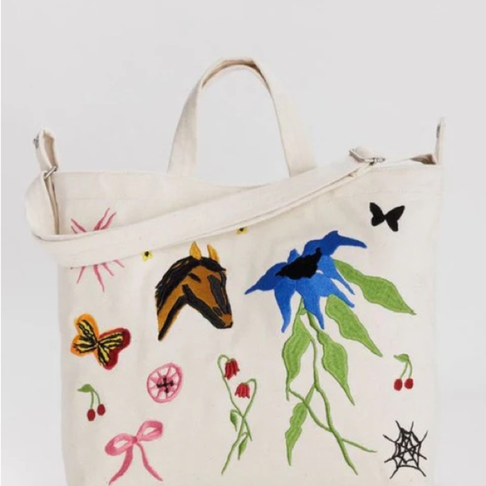BAGGU JESSICA Williams Embroidered Canvas Tote Bag - Cream - Picture 2 of 9
